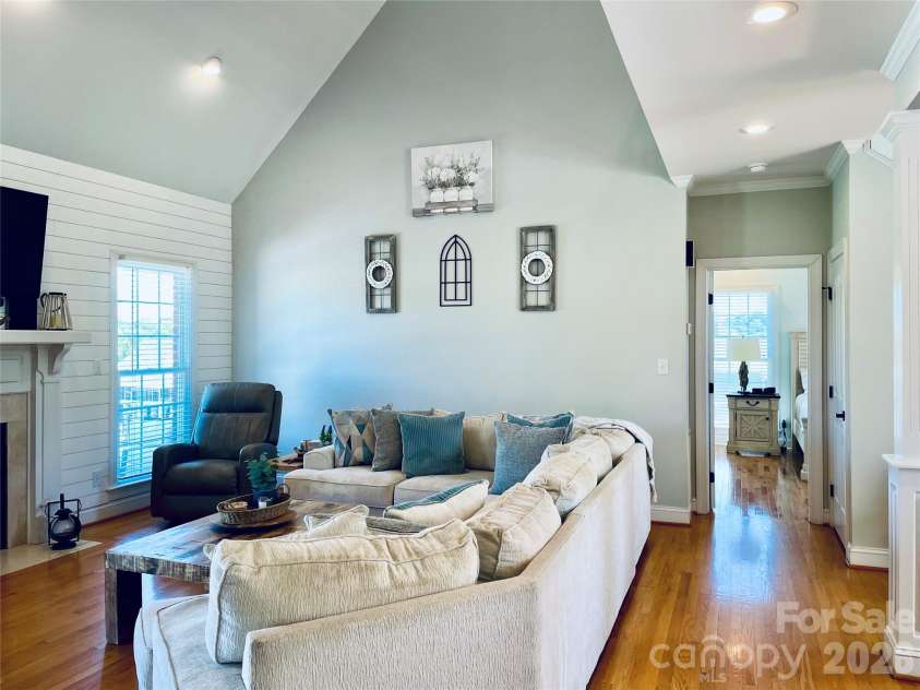123 Eagles Terrace, Shelby, NC 28150.  MLS# CAR4390618, YatesRealty ID 34478. 