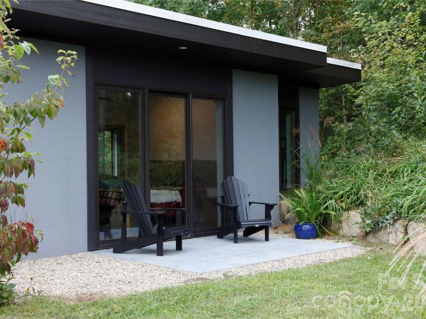 17 Fig Tree Lane, Asheville, NC 28803.  MLS# CAR4305834, YatesRealty ID 3448. 