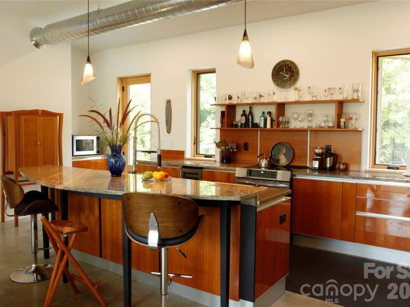 17 Fig Tree Lane, Asheville, NC 28803.  MLS# CAR4305834, YatesRealty ID 3448. 