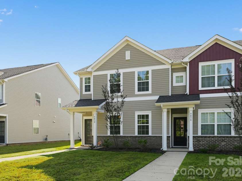 9830 Old Garden Circle, Gastonia, NC 28056.  MLS# CAR4420595, YatesRealty ID 34480. 