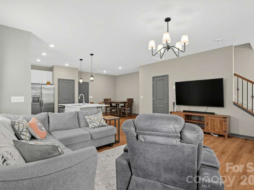 9830 Old Garden Circle, Gastonia, NC 28056.  MLS# CAR4420595, YatesRealty ID 34480. 