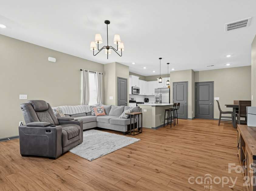 9830 Old Garden Circle, Gastonia, NC 28056.  MLS# CAR4420595, YatesRealty ID 34480. 