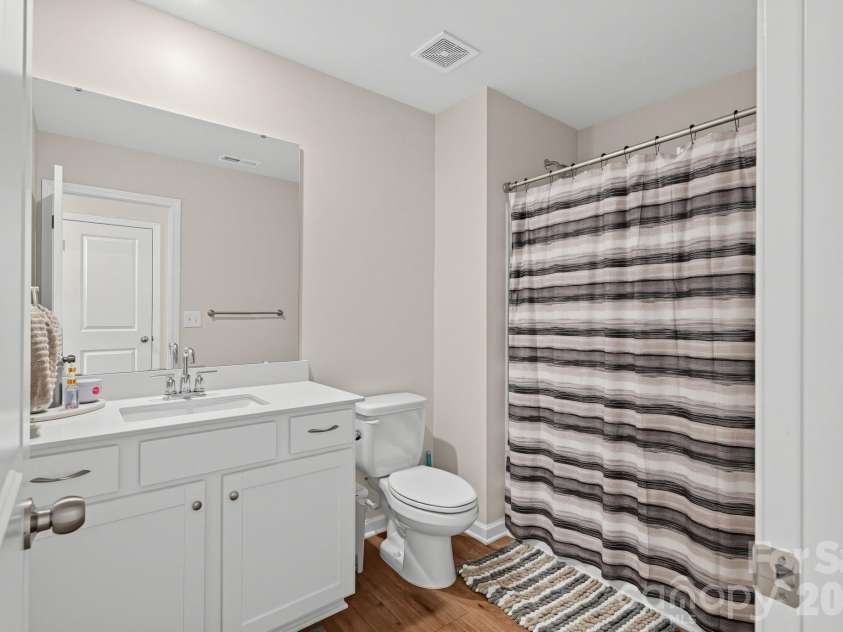 9830 Old Garden Circle, Gastonia, NC 28056.  MLS# CAR4420595, YatesRealty ID 34480. 