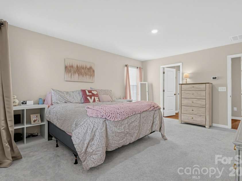 9830 Old Garden Circle, Gastonia, NC 28056.  MLS# CAR4420595, YatesRealty ID 34480. 