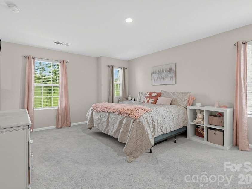 9830 Old Garden Circle, Gastonia, NC 28056.  MLS# CAR4420595, YatesRealty ID 34480. 