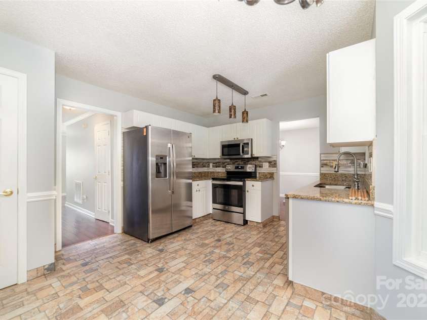 200 Sidney Court, Monroe, NC 28110.  MLS# CAR4295791, YatesRealty ID 34481. 