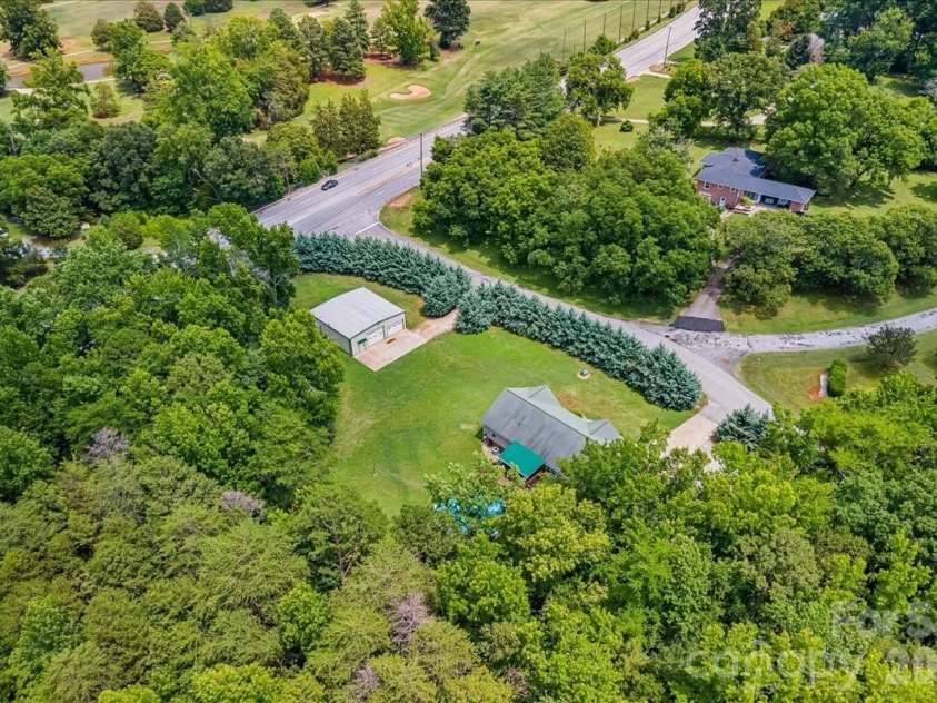 1512 Kinglet Drive, York, SC 29745.  MLS# CAR4393355, YatesRealty ID 34483. 
