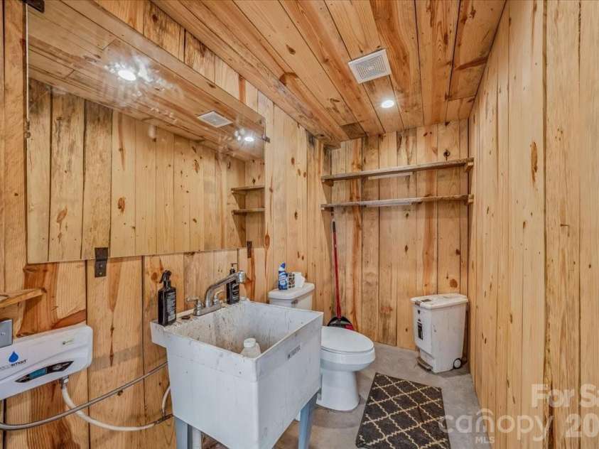 1512 Kinglet Drive, York, SC 29745.  MLS# CAR4393355, YatesRealty ID 34483. Bathroom in workshop