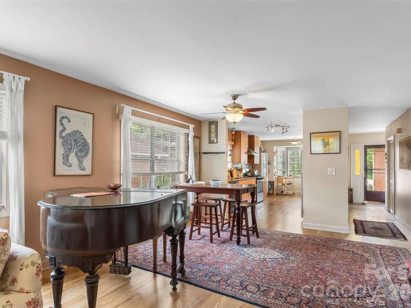 137 Exeter Court, Hendersonville, NC 28791.  MLS# CAR4397622, YatesRealty ID 34486. 