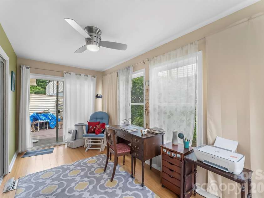 137 Exeter Court, Hendersonville, NC 28791.  MLS# CAR4397622, YatesRealty ID 34486. 