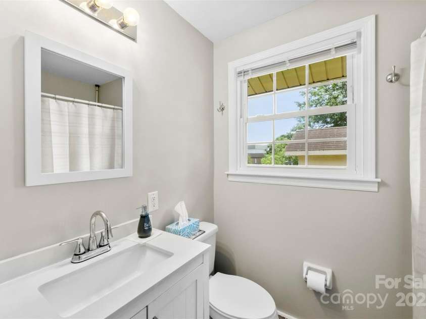 2211 Parkdale Avenue, Gastonia, NC 28052.  MLS# CAR4295983, YatesRealty ID 34487. 