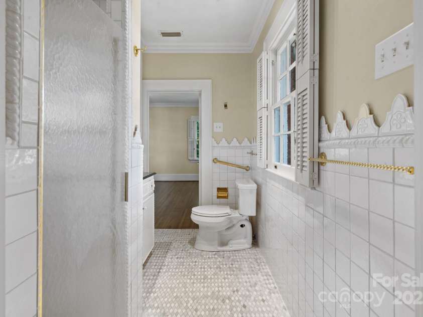 127 Main Street, Belmont, NC 28012.  MLS# CAR4296421, YatesRealty ID 34488. 