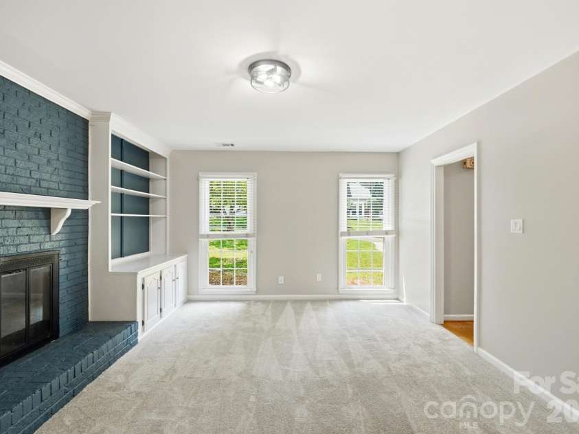 2106 Caleo Circle, Charlotte, NC 28270.  MLS# CAR4397014, YatesRealty ID 34488. 