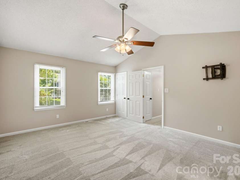 2106 Caleo Circle, Charlotte, NC 28270.  MLS# CAR4397014, YatesRealty ID 34488. 