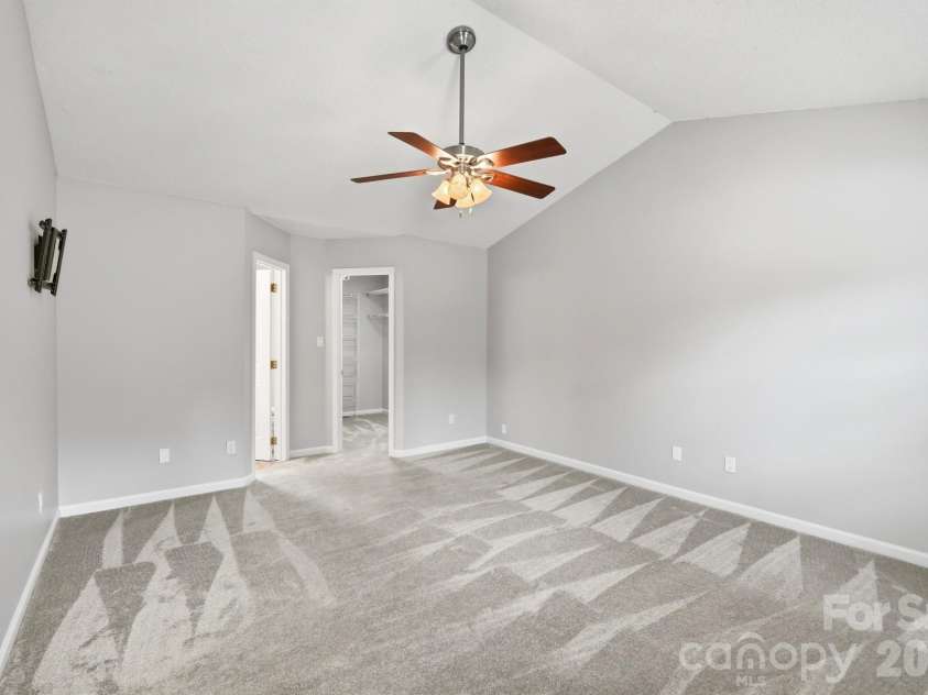 2106 Caleo Circle, Charlotte, NC 28270.  MLS# CAR4397014, YatesRealty ID 34488. Primary bedroom