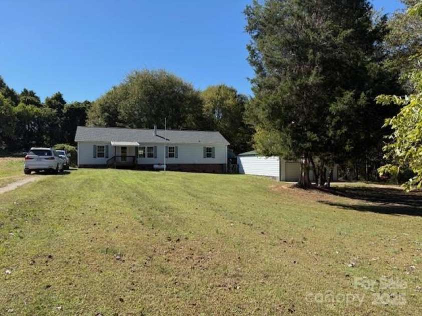 109 Highfield Court, Shelby, NC 28150.  MLS# CAR4313213, YatesRealty ID 3449. 