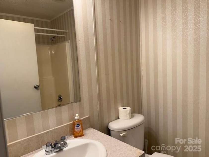 109 Highfield Court, Shelby, NC 28150.  MLS# CAR4313213, YatesRealty ID 3449. 