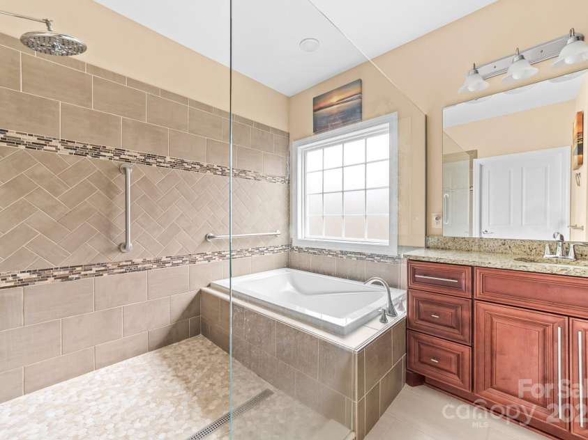 2865 Scarborough Court, Gastonia, NC 28054.  MLS# CAR4217630, YatesRealty ID 3449. 