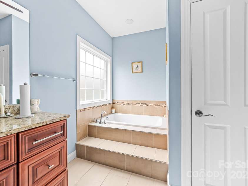 2865 Scarborough Court, Gastonia, NC 28054.  MLS# CAR4217630, YatesRealty ID 3449. 