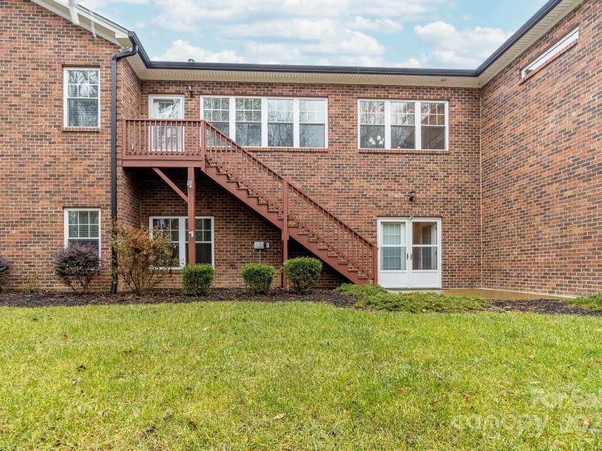 2865 Scarborough Court, Gastonia, NC 28054.  MLS# CAR4217630, YatesRealty ID 3449. 