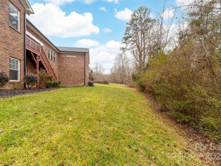 2865 Scarborough Court, Gastonia, NC 28054.  MLS# CAR4217630, YatesRealty ID 3449. 