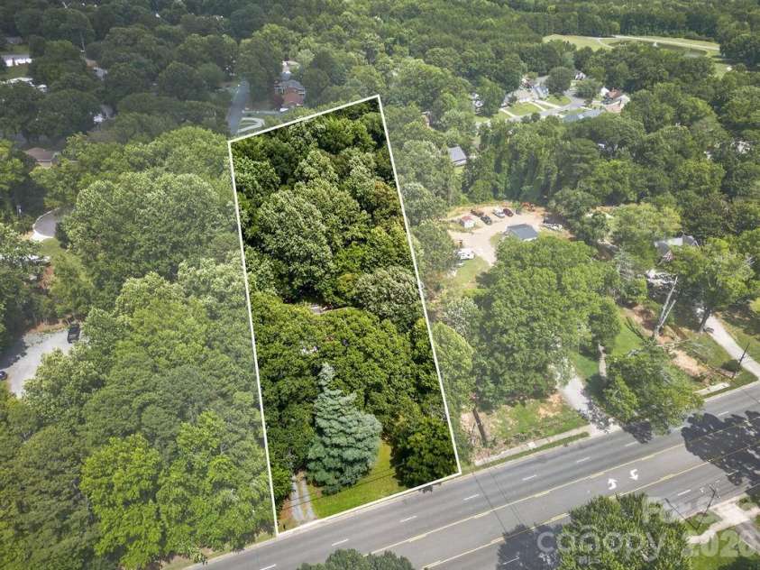 1822 Sugar Creek Road, Charlotte, NC 28262.  MLS# CAR4398353, YatesRealty ID 34493. 