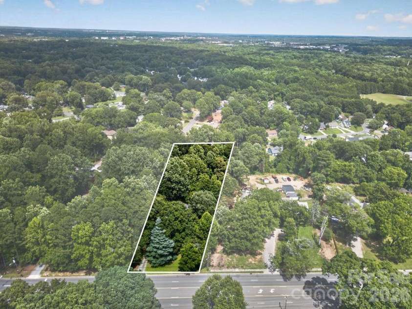 1822 Sugar Creek Road, Charlotte, NC 28262.  MLS# CAR4398353, YatesRealty ID 34493. 