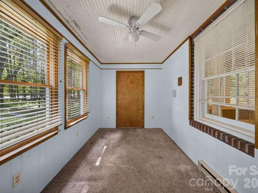 1822 Sugar Creek Road, Charlotte, NC 28262.  MLS# CAR4398353, YatesRealty ID 34493. 