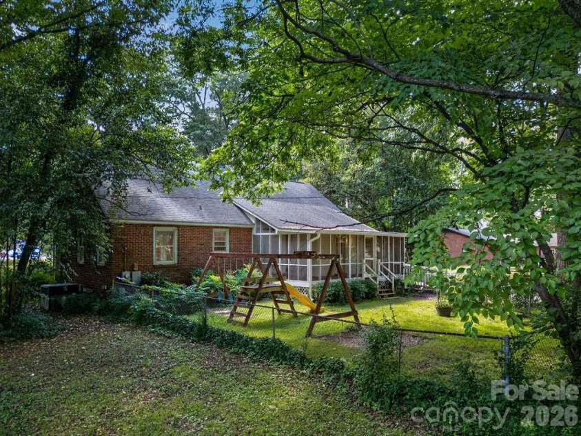 1822 Sugar Creek Road, Charlotte, NC 28262.  MLS# CAR4398353, YatesRealty ID 34493. 