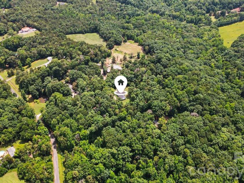 8900 Lazy Ridge Lane, Concord, NC 28025.  MLS# CAR4398381, YatesRealty ID 34494. 