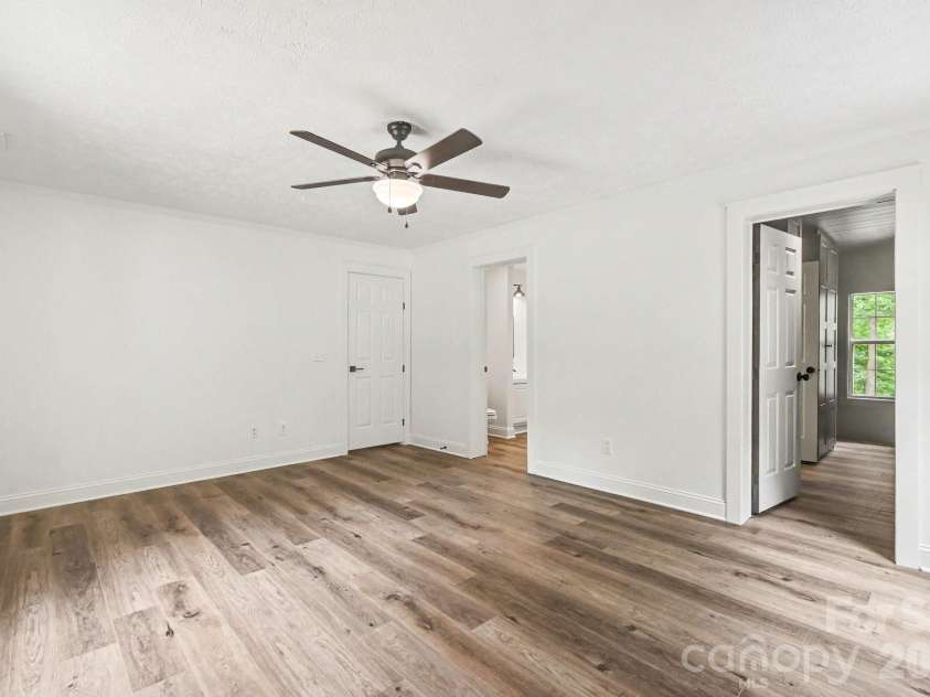 8900 Lazy Ridge Lane, Concord, NC 28025.  MLS# CAR4398381, YatesRealty ID 34494. 