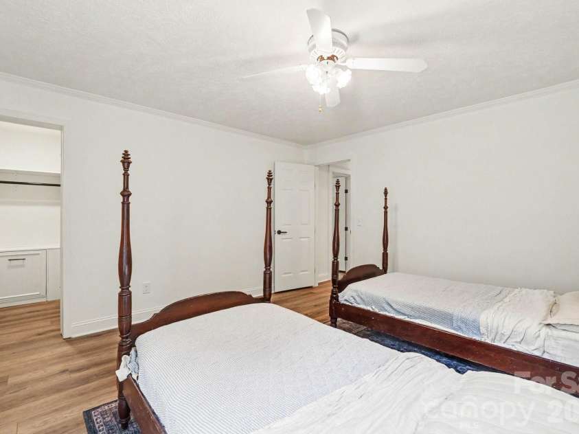 8900 Lazy Ridge Lane, Concord, NC 28025.  MLS# CAR4398381, YatesRealty ID 34494. 