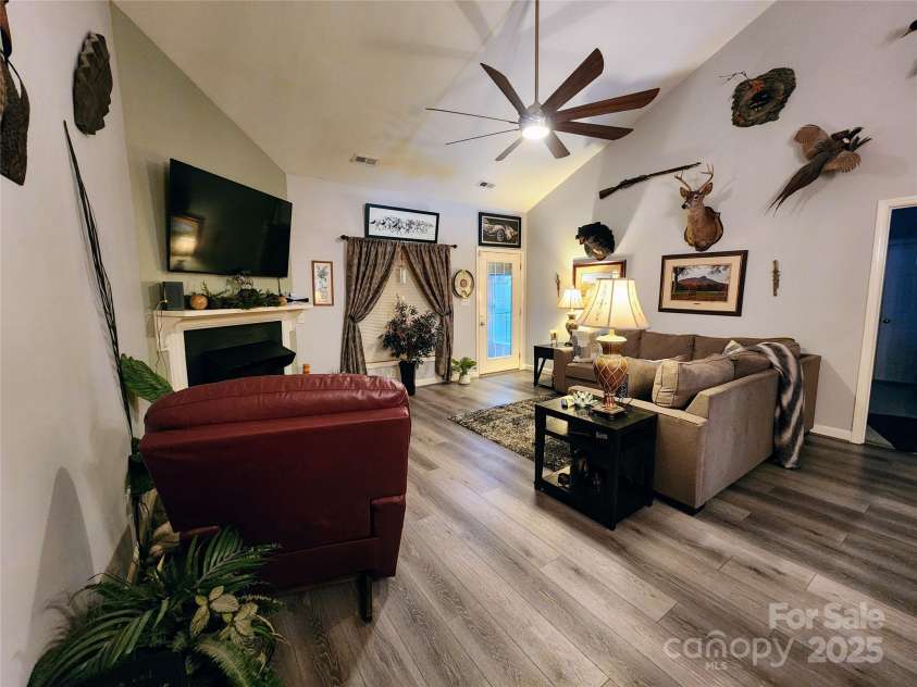 100 Wentworth Drive, Mocksville, NC 27028.  MLS# CAR4296498, YatesRealty ID 34495. 