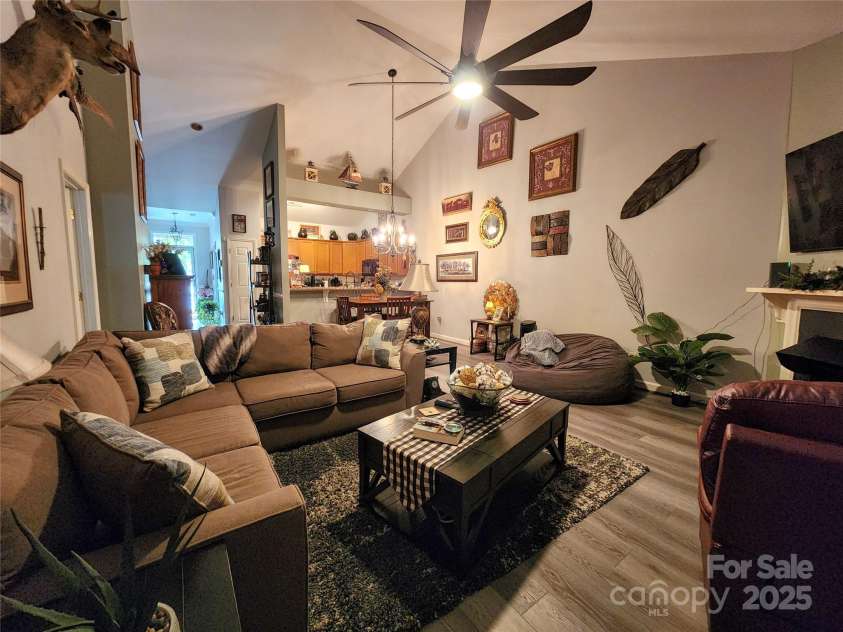 100 Wentworth Drive, Mocksville, NC 27028.  MLS# CAR4296498, YatesRealty ID 34495. 