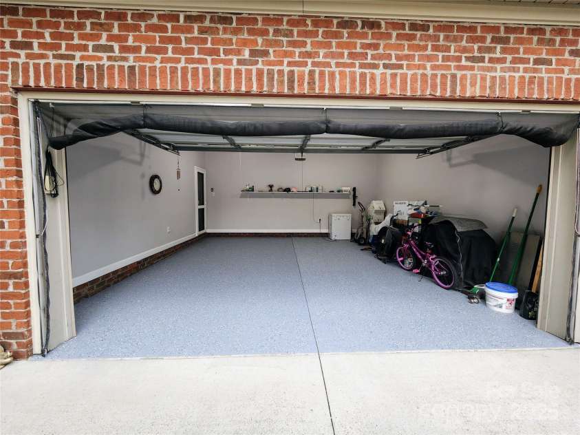 100 Wentworth Drive, Mocksville, NC 27028.  MLS# CAR4296498, YatesRealty ID 34495. 