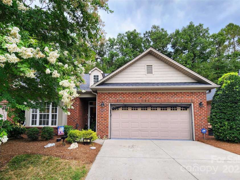 100 Wentworth Drive, Mocksville, NC 27028.  MLS# CAR4296498, YatesRealty ID 34495. 