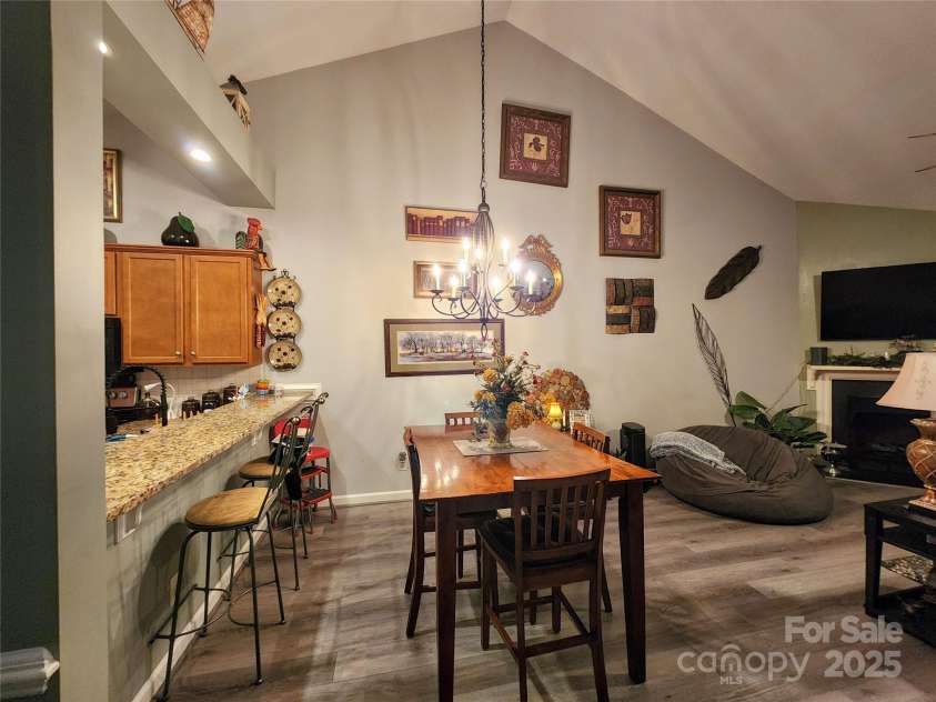 100 Wentworth Drive, Mocksville, NC 27028.  MLS# CAR4296498, YatesRealty ID 34495. Dining Area
