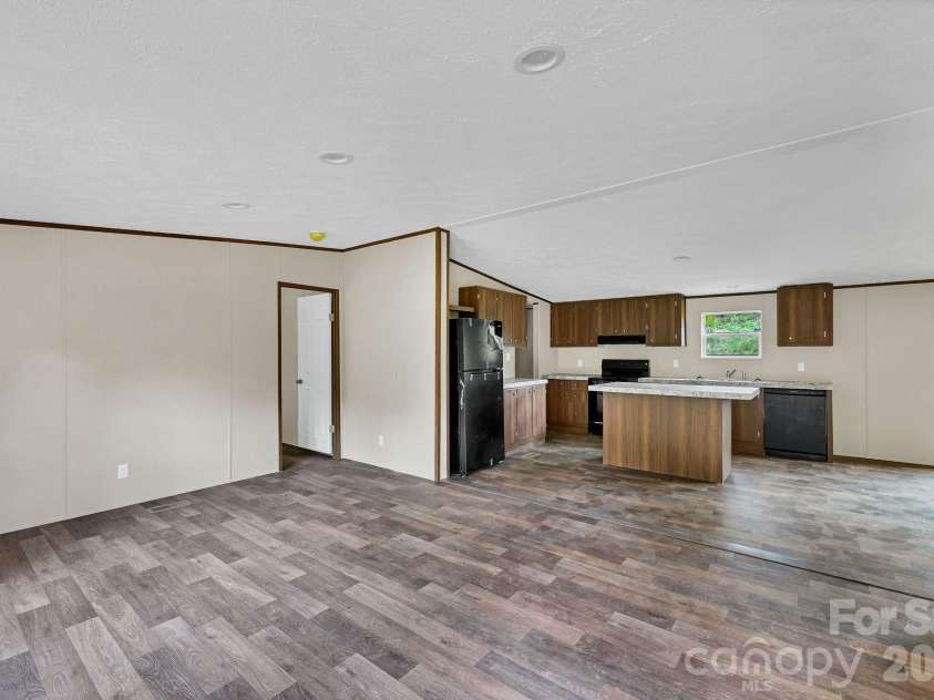 49 Spivey Mountain Road, Asheville, NC 28806.  MLS# CAR4398728, YatesRealty ID 34495. 