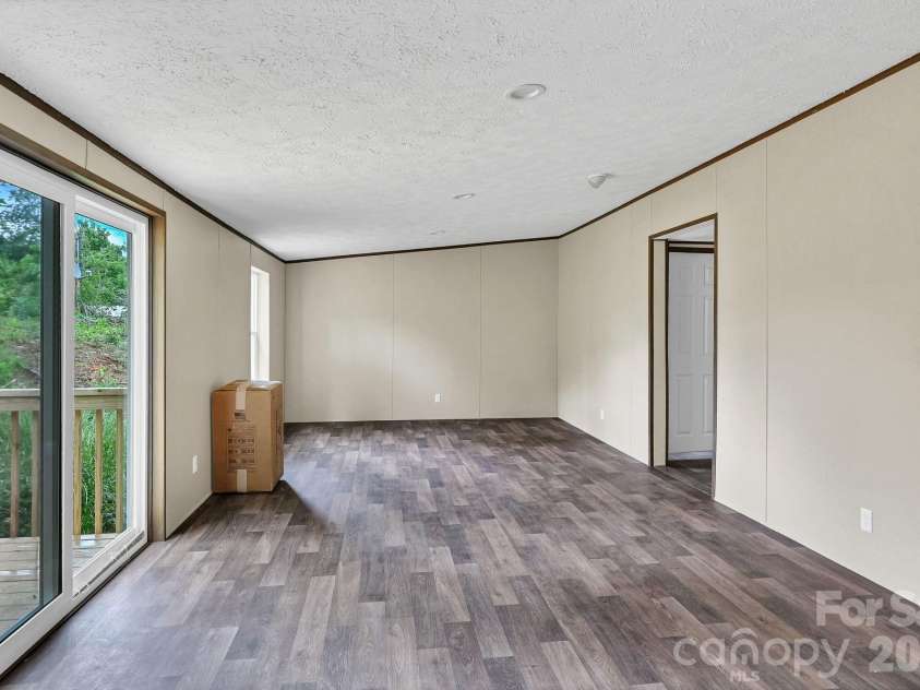 49 Spivey Mountain Road, Asheville, NC 28806.  MLS# CAR4398728, YatesRealty ID 34495. 