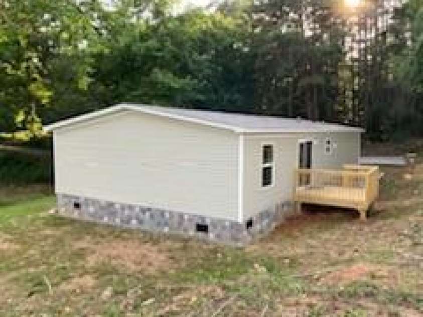 49 Spivey Mountain Road, Asheville, NC 28806.  MLS# CAR4398728, YatesRealty ID 34495. 