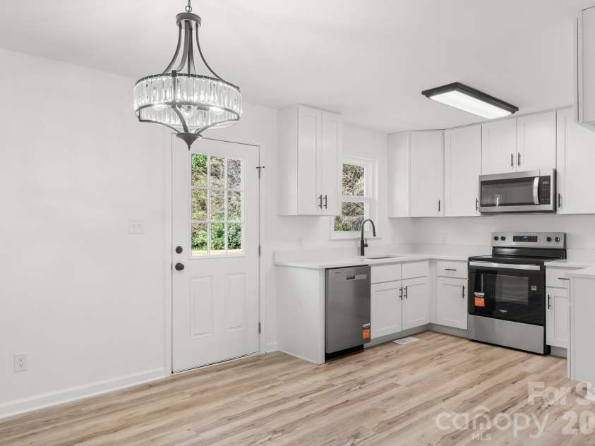 2805 Chester Highway, York, SC 29745.  MLS# CAR4398572, YatesRealty ID 34496. 