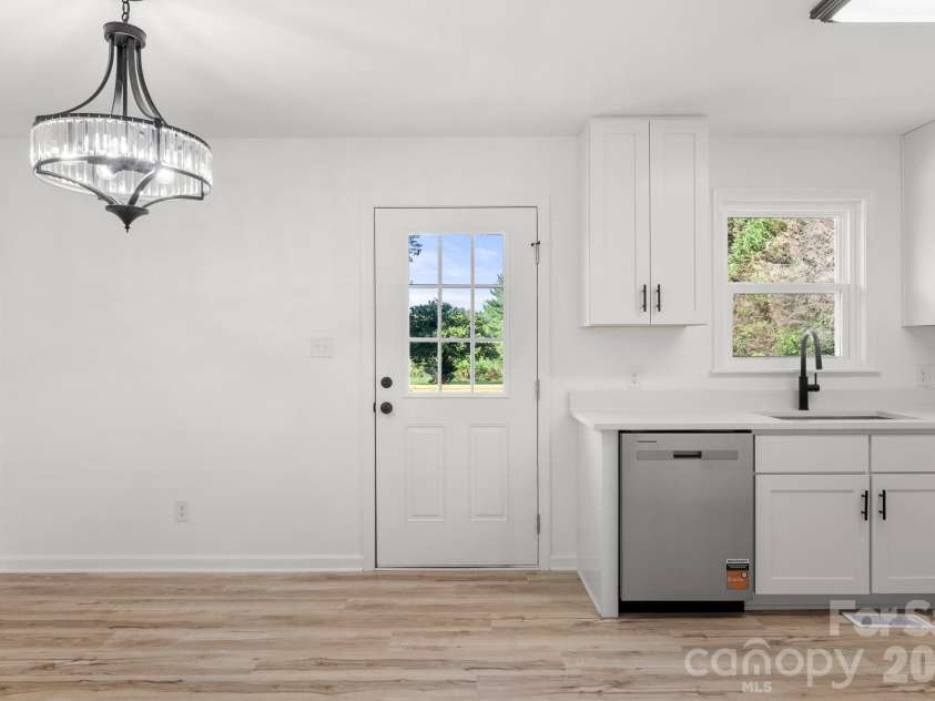 2805 Chester Highway, York, SC 29745.  MLS# CAR4398572, YatesRealty ID 34496. 