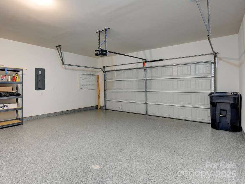 527 Summerfield Place, Flat Rock, NC 28731.  MLS# CAR4295699, YatesRealty ID 34496. 