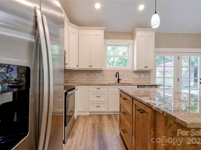 114 Hendricks Street, Kings Mountain, NC 28086.  MLS# CAR4296567, YatesRealty ID 34498. 