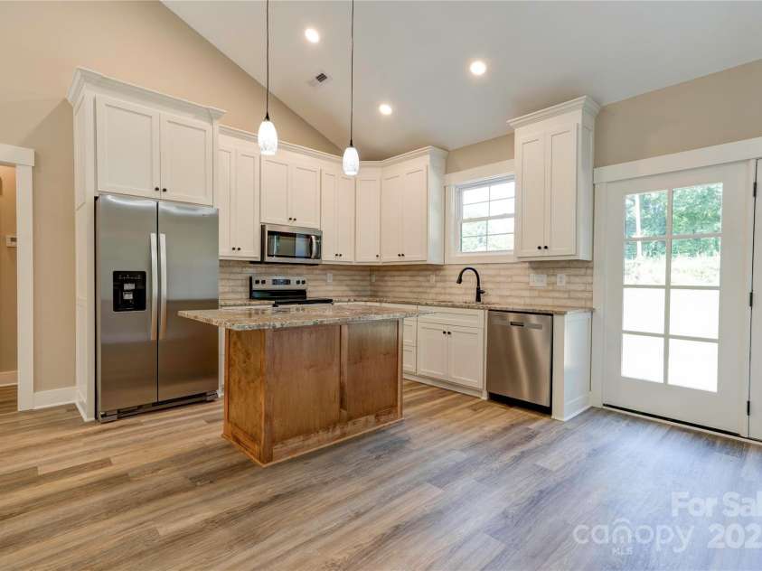 114 Hendricks Street, Kings Mountain, NC 28086.  MLS# CAR4296567, YatesRealty ID 34498. 