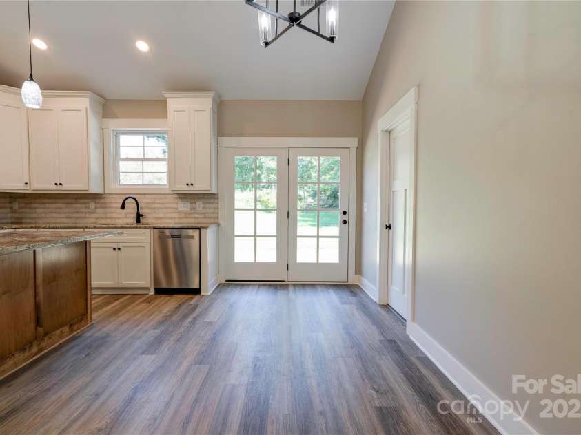 114 Hendricks Street, Kings Mountain, NC 28086.  MLS# CAR4296567, YatesRealty ID 34498. 