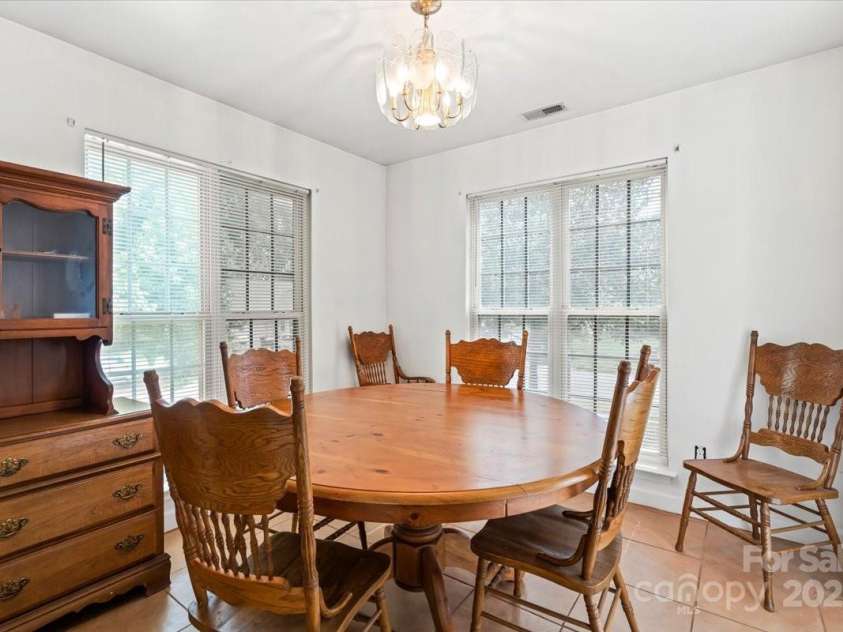 7337 Rosehall Drive, Charlotte, NC 28227.  MLS# CAR4296550, YatesRealty ID 34499. 