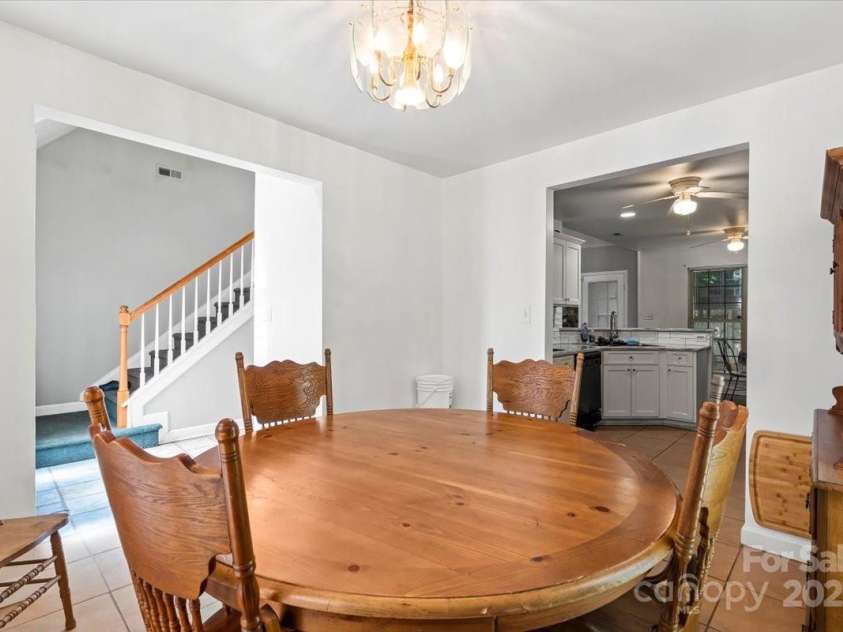 7337 Rosehall Drive, Charlotte, NC 28227.  MLS# CAR4296550, YatesRealty ID 34499. 