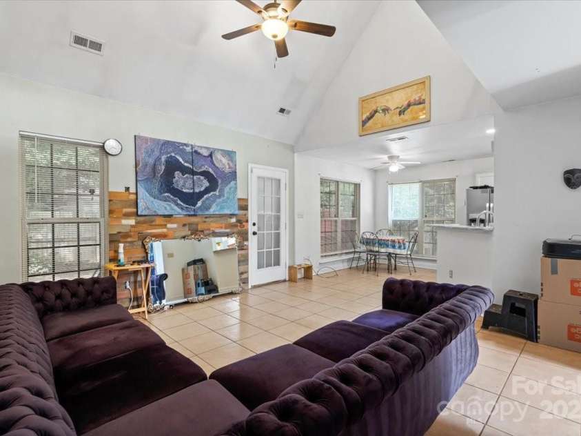 7337 Rosehall Drive, Charlotte, NC 28227.  MLS# CAR4296550, YatesRealty ID 34499. 