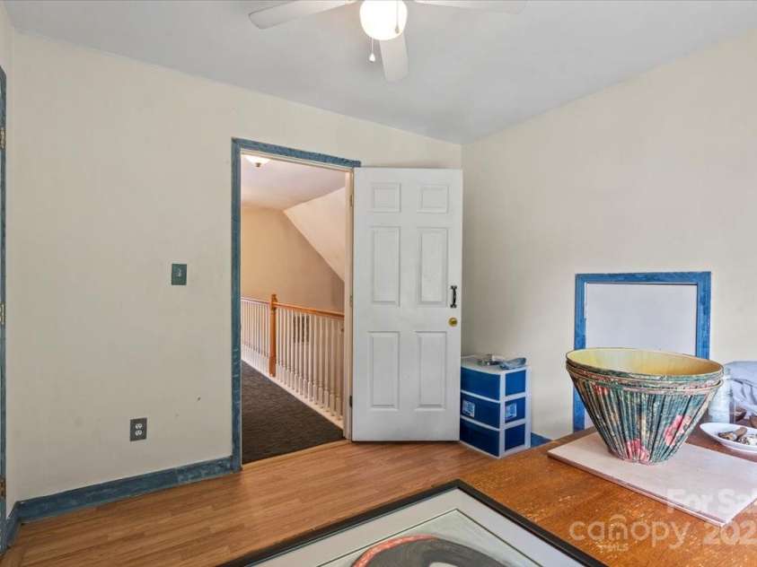 7337 Rosehall Drive, Charlotte, NC 28227.  MLS# CAR4296550, YatesRealty ID 34499. 